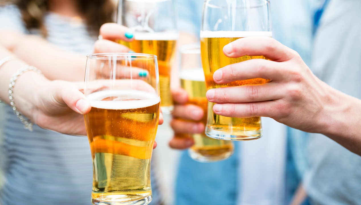 Bere birra fa bene alle ossa, è vero?